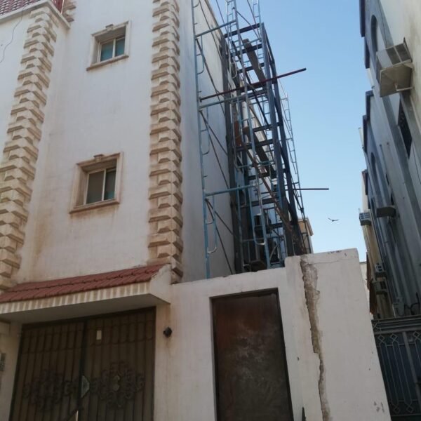 تشييد ابراج المصاعد